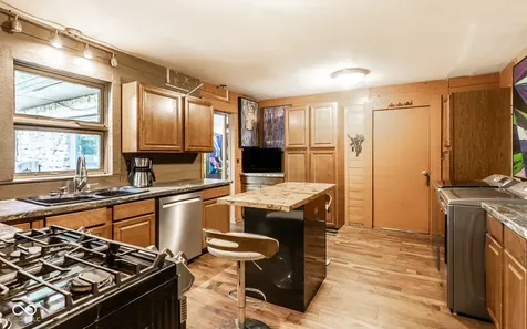 885 E 83rd Street Indianapolis IN 46240