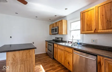 5503 W 300 N Greenfield IN 46140