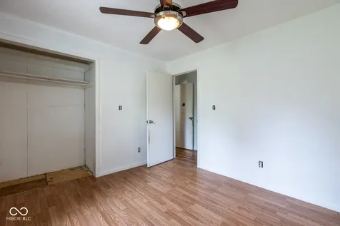 5503 W 300 N Greenfield IN 46140