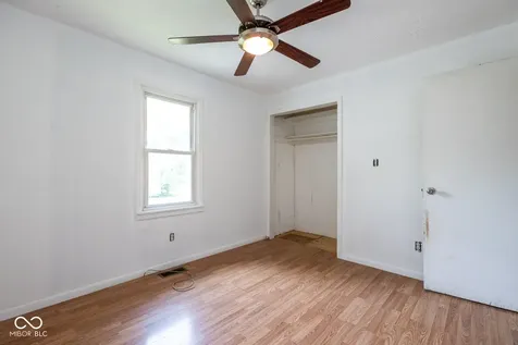 5503 W 300 N Greenfield IN 46140