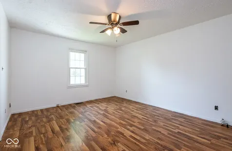 5503 W 300 N Greenfield IN 46140