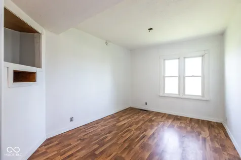 5503 W 300 N Greenfield IN 46140