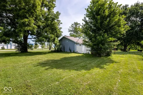 5503 W 300 N Greenfield IN 46140