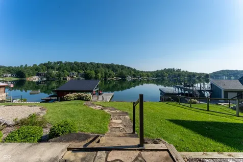 5461 S Poplar Drive Columbus IN 47201