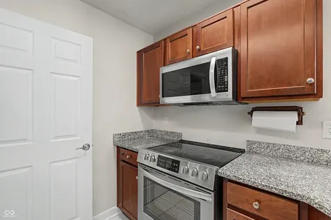 10179 Holly Berry Circle Fishers IN 46038