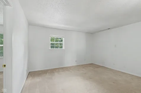 10179 Holly Berry Circle Fishers IN 46038