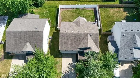 10179 Holly Berry Circle Fishers IN 46038