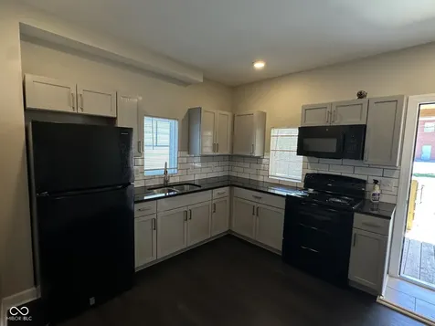 811 W 25th Indianapolis IN 46208