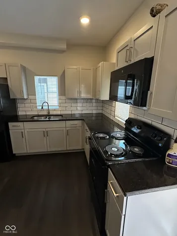811 W 25th Indianapolis IN 46208