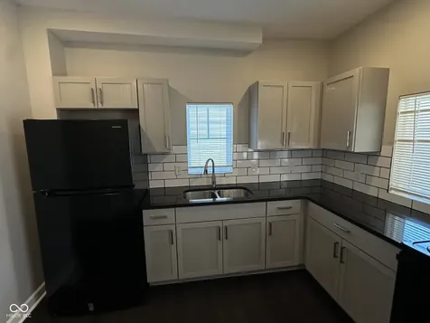 811 W 25th Indianapolis IN 46208