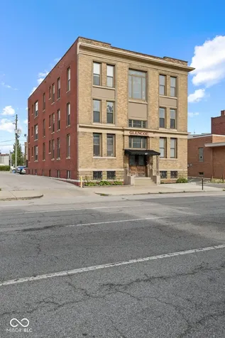 627 N Pennsylvania Street Indianapolis IN 46204
