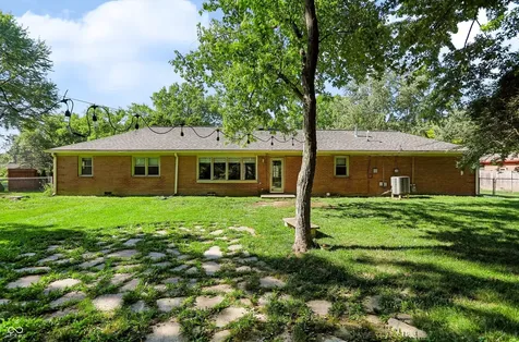 560 Golf Lane Indianapolis IN 46260