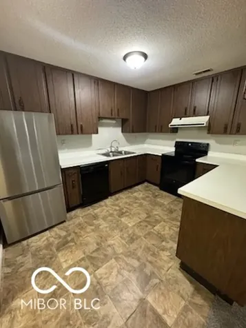 8001 Xenia Drive Indianapolis IN 46227