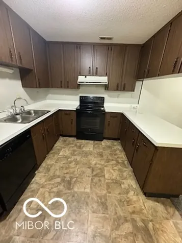8001 Xenia Drive Indianapolis IN 46227