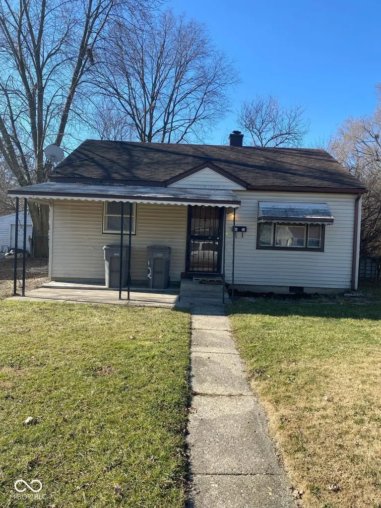 2422 N Goodlet Avenue Indianapolis IN 46222