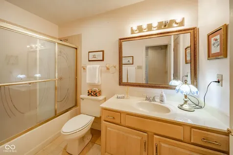 7260 River Glen Fishers IN 46038
