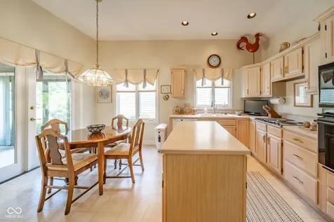 7260 River Glen Fishers IN 46038