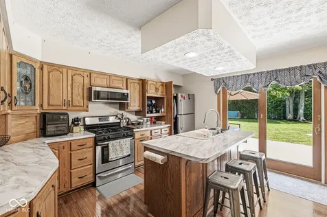 6617 S Lawndale Avenue Indianapolis IN 46221