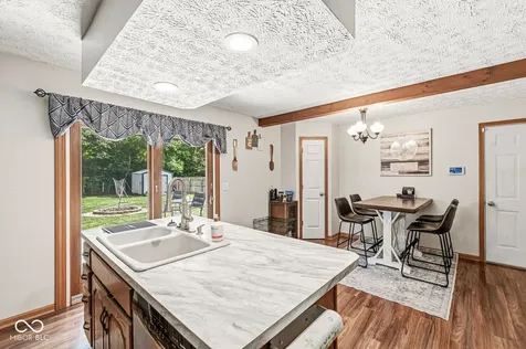 6617 S Lawndale Avenue Indianapolis IN 46221