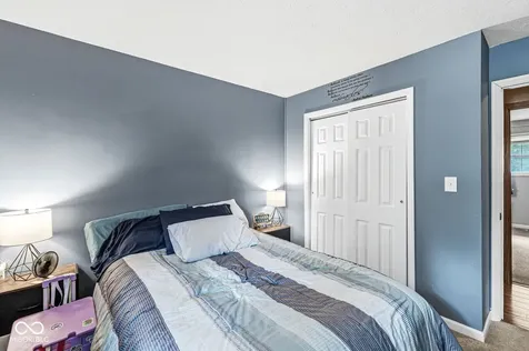 6617 S Lawndale Avenue Indianapolis IN 46221