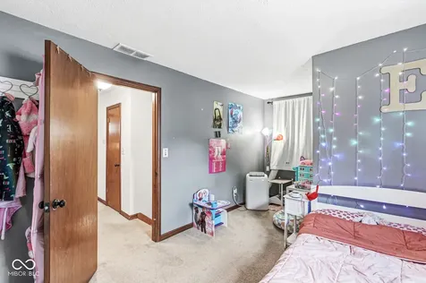 6617 S Lawndale Avenue Indianapolis IN 46221
