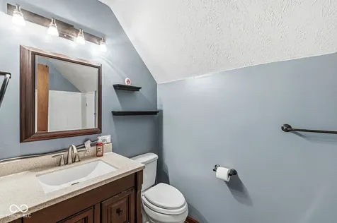 6617 S Lawndale Avenue Indianapolis IN 46221