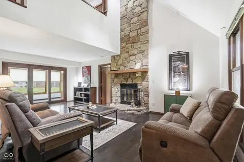 719 Bakeway Court Indianapolis IN 46231