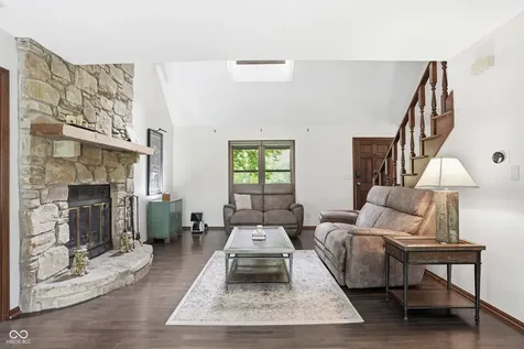 719 Bakeway Court Indianapolis IN 46231