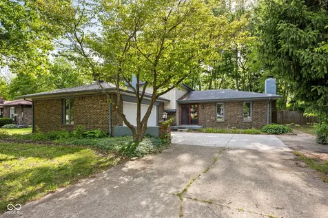 310 S Serenity Way Greenwood IN 46142