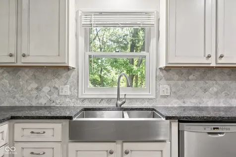 310 S Serenity Way Greenwood IN 46142