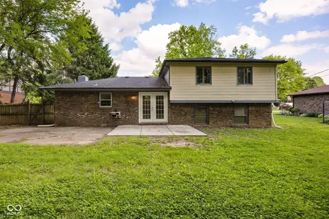 310 S Serenity Way Greenwood IN 46142