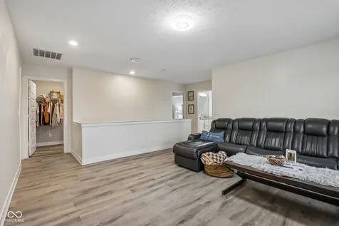 4708 Kintz Drive Indianapolis IN 46239