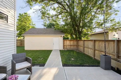 806 N Beville Avenue Indianapolis IN 46201