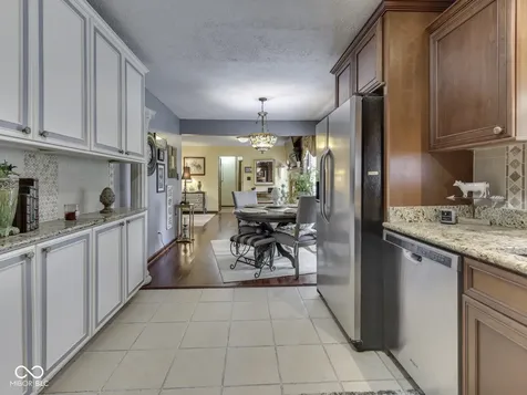 8255 Lynn Drive Indianapolis IN 46237
