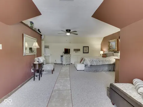 8255 Lynn Drive Indianapolis IN 46237