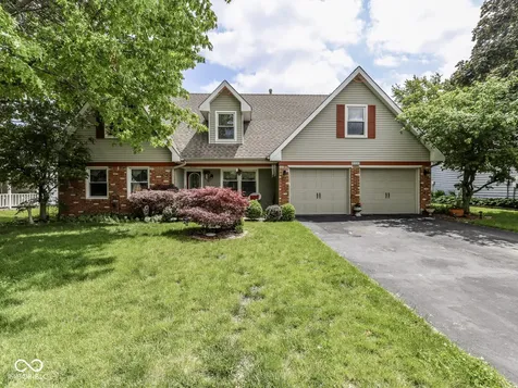 8255 Lynn Drive Indianapolis IN 46237