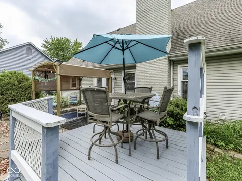 8255 Lynn Drive Indianapolis IN 46237