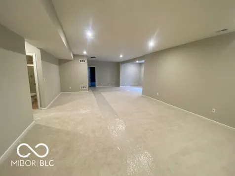 6608 Dogwood Drive Mccordsville IN 46055