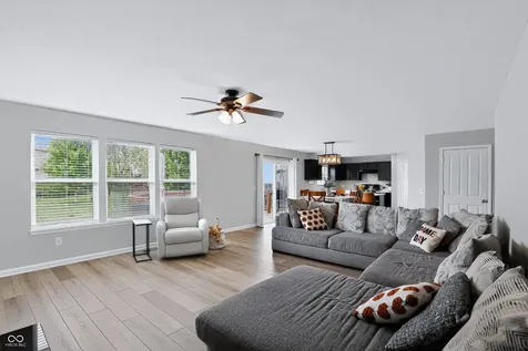 6196 Eagle Lake Drive Zionsville IN 46077