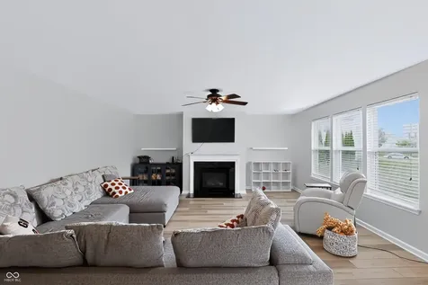 6196 Eagle Lake Drive Zionsville IN 46077