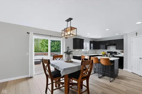6196 Eagle Lake Drive Zionsville IN 46077