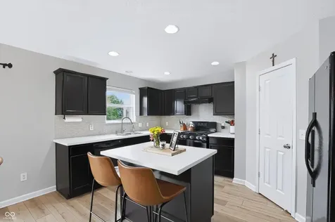 6196 Eagle Lake Drive Zionsville IN 46077