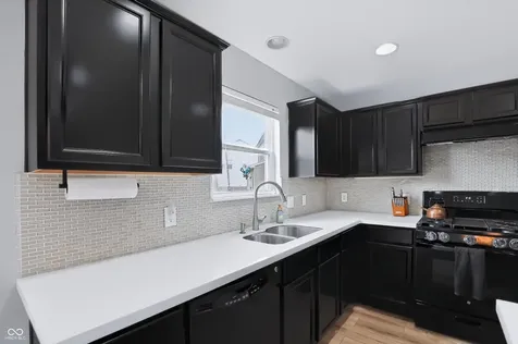 6196 Eagle Lake Drive Zionsville IN 46077