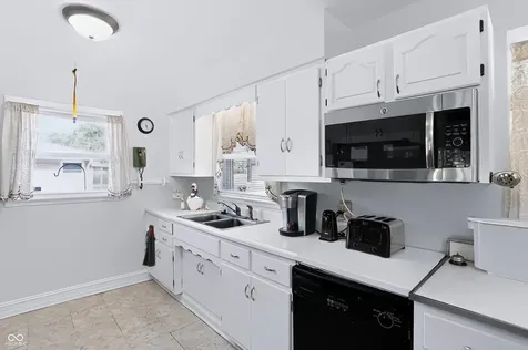 2255 Hanover Drive Indianapolis IN 46227