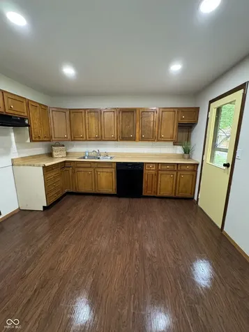 7856 Wysong Drive Indianapolis IN 46219