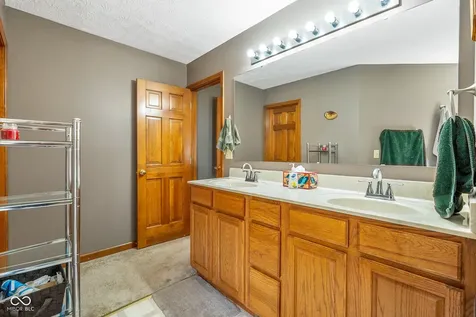 10480 Watkins Drive Indianapolis IN 46234