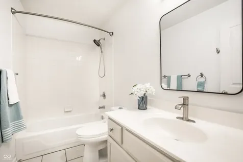 9160 Stratton Court Fishers IN 46037