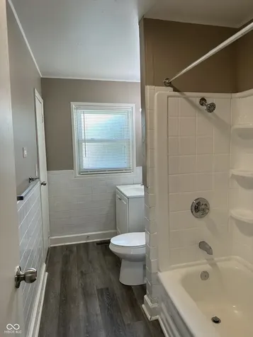 8212 Laughlin Drive Indianapolis IN 46219