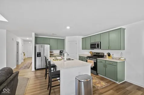 6302 Meadow Path Way Indianapolis IN 46259