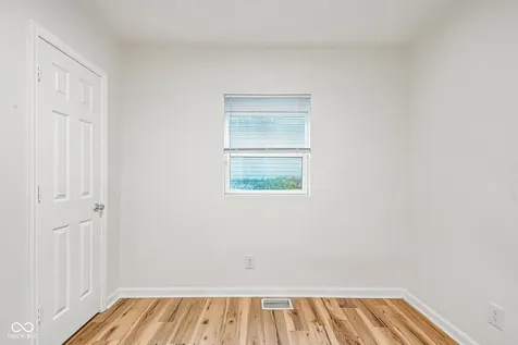 3118 W 9th Street Indianapolis IN 46222